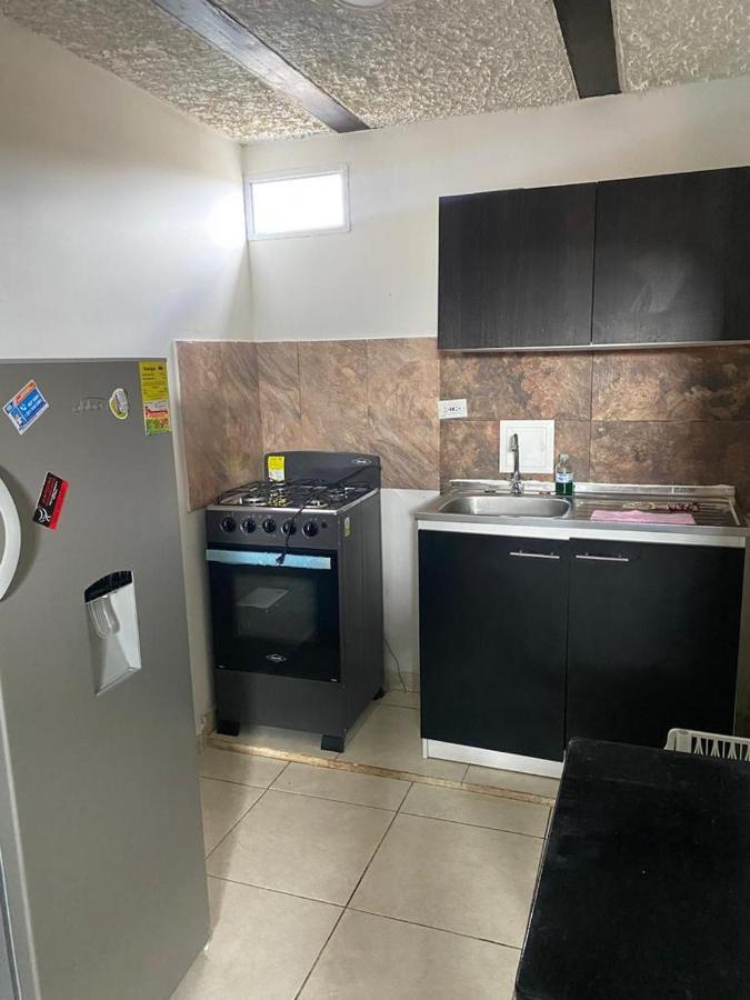 Apartamento Cerca Aeropuerto, Fotos Y Huellas Para Visa Americana, Embajada Eeuu Bogota Exterior photo