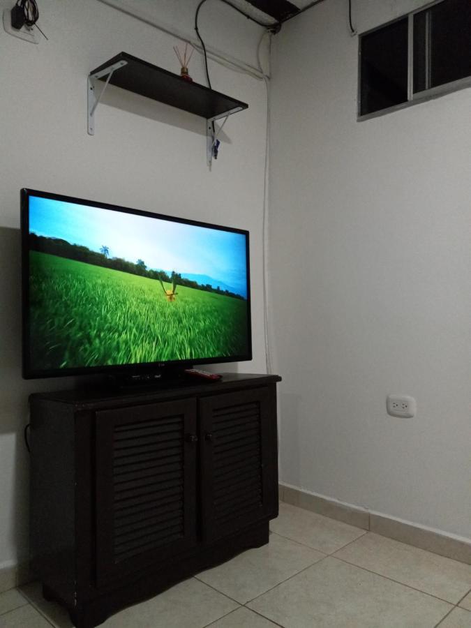 Apartamento Cerca Aeropuerto, Fotos Y Huellas Para Visa Americana, Embajada Eeuu Bogota Exterior photo