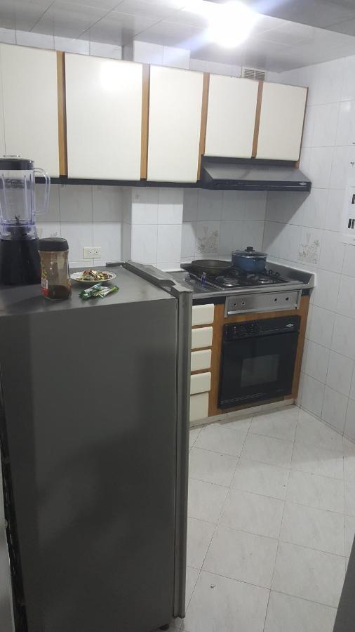 Apartamento Cerca Aeropuerto, Fotos Y Huellas Para Visa Americana, Embajada Eeuu Bogota Exterior photo