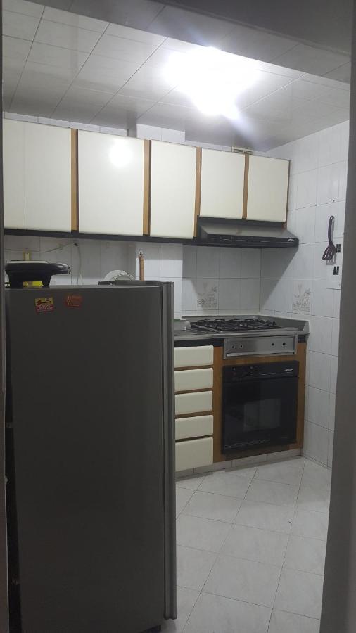 Apartamento Cerca Aeropuerto, Fotos Y Huellas Para Visa Americana, Embajada Eeuu Bogota Exterior photo